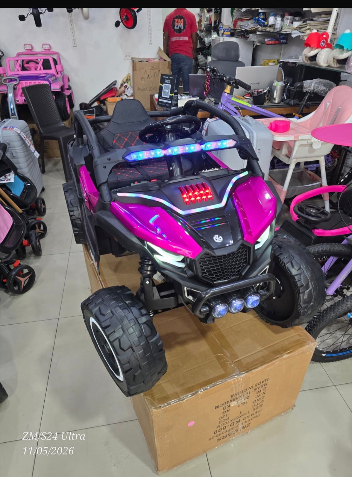 CARRO RECARGABLE XMX-816